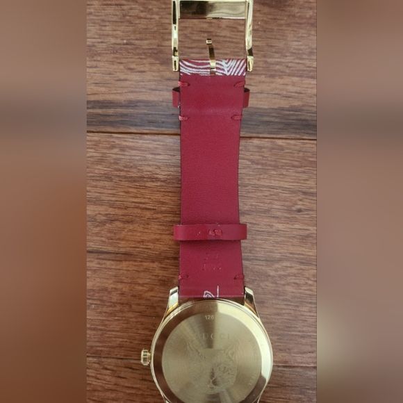Gucci G-Timeless Quartz red and gold watch - Picture 10 of 11